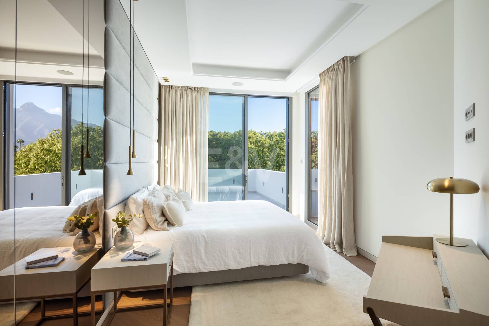 Lyx modern design Villa Frontline Golf i Las Brisas