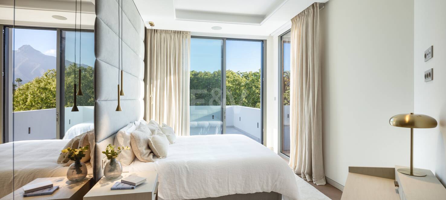 Lyx modern design Villa Frontline Golf i Las Brisas