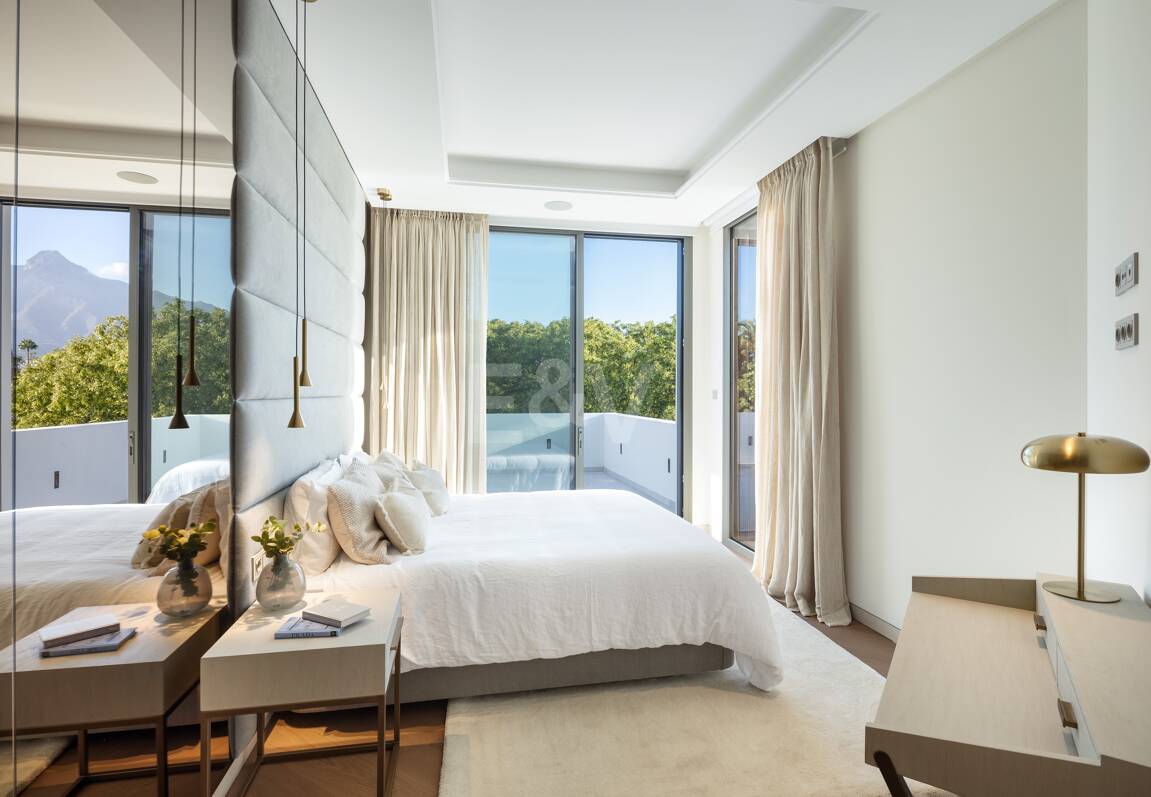 Lyx modern design Villa Frontline Golf i Las Brisas