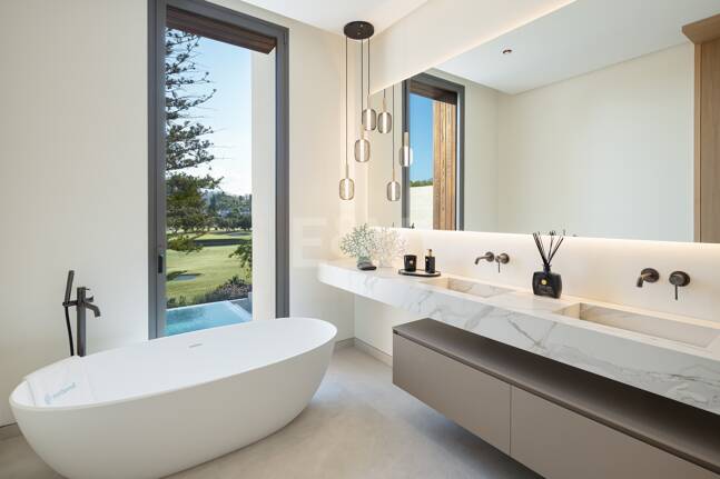 Lyx modern design Villa Frontline Golf i Las Brisas