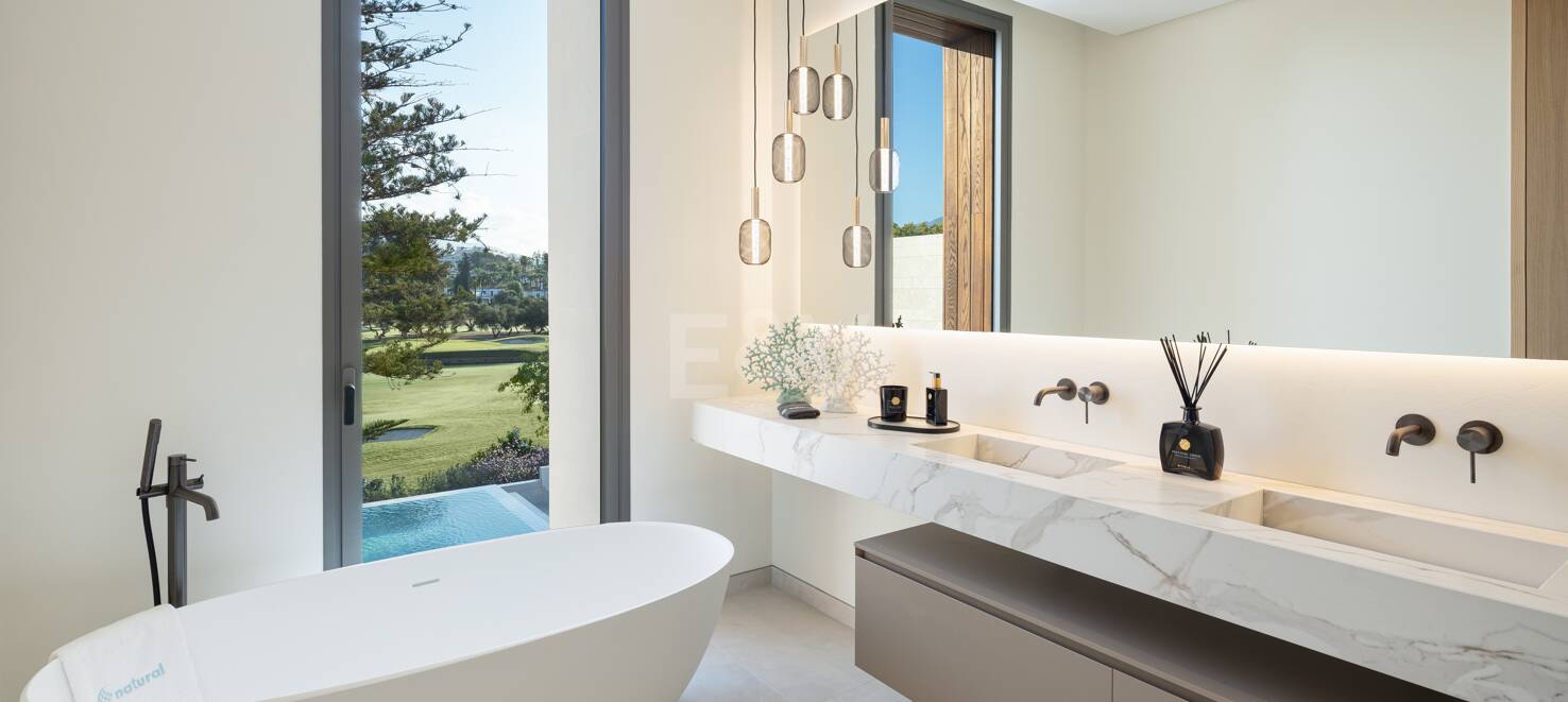 Lyx modern design Villa Frontline Golf i Las Brisas