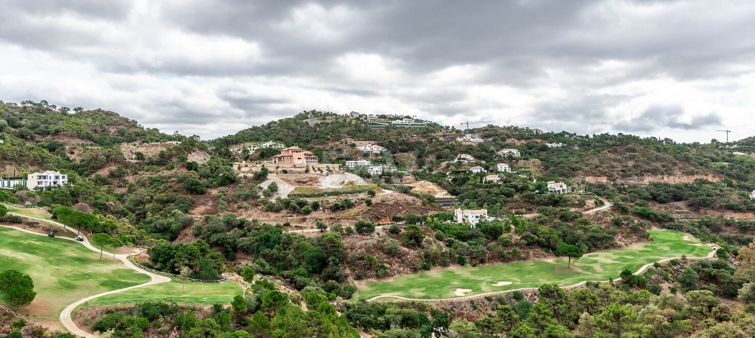 Prime Building Plot in La Zagaleta with Stunning Golf Views