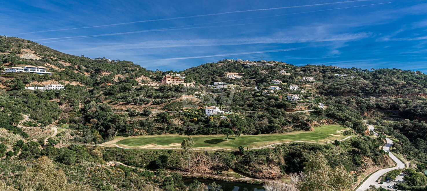 Prime Building Plot in La Zagaleta with Stunning Golf Views