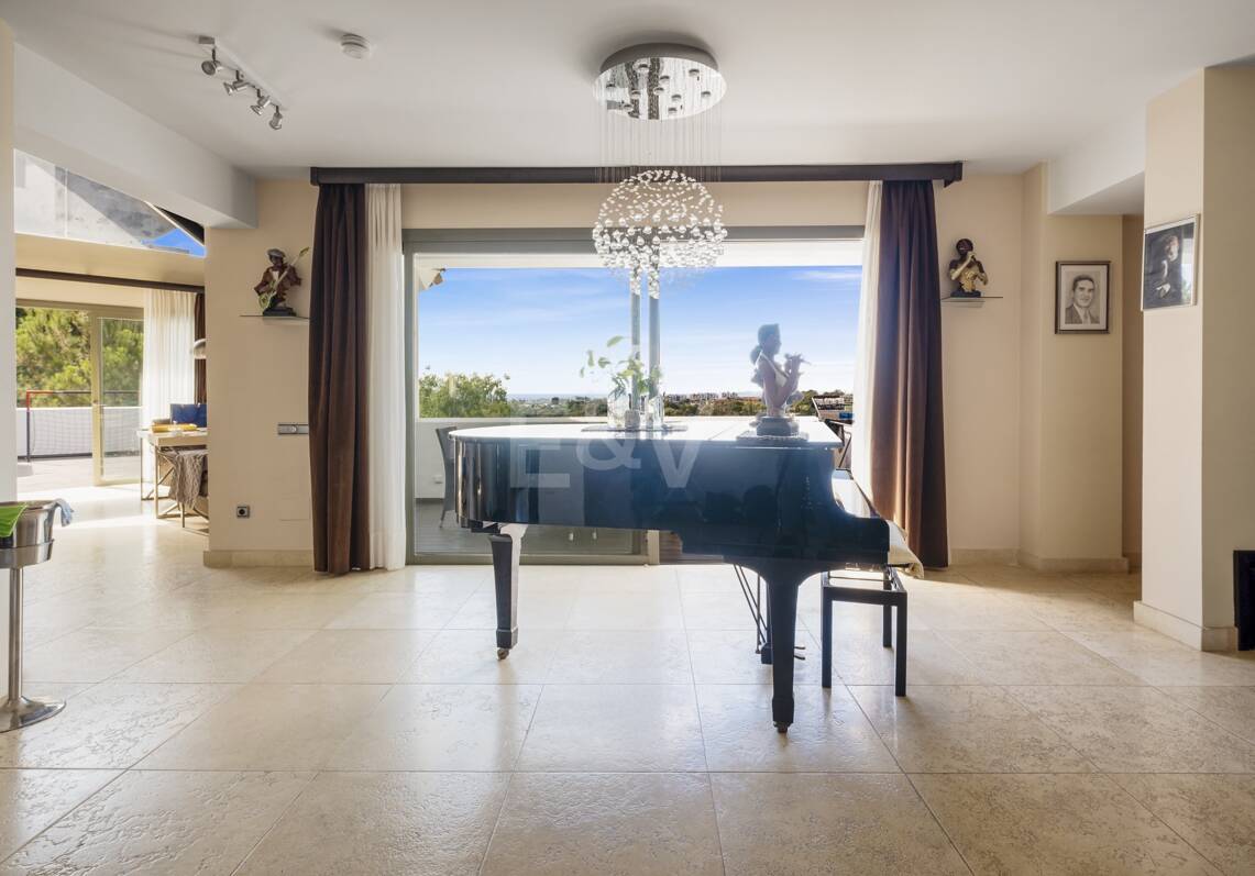Atico duplex con piscina privada en Flamingos Golf Resort