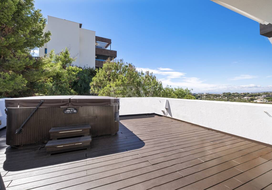 Atico duplex con piscina privada en Flamingos Golf Resort