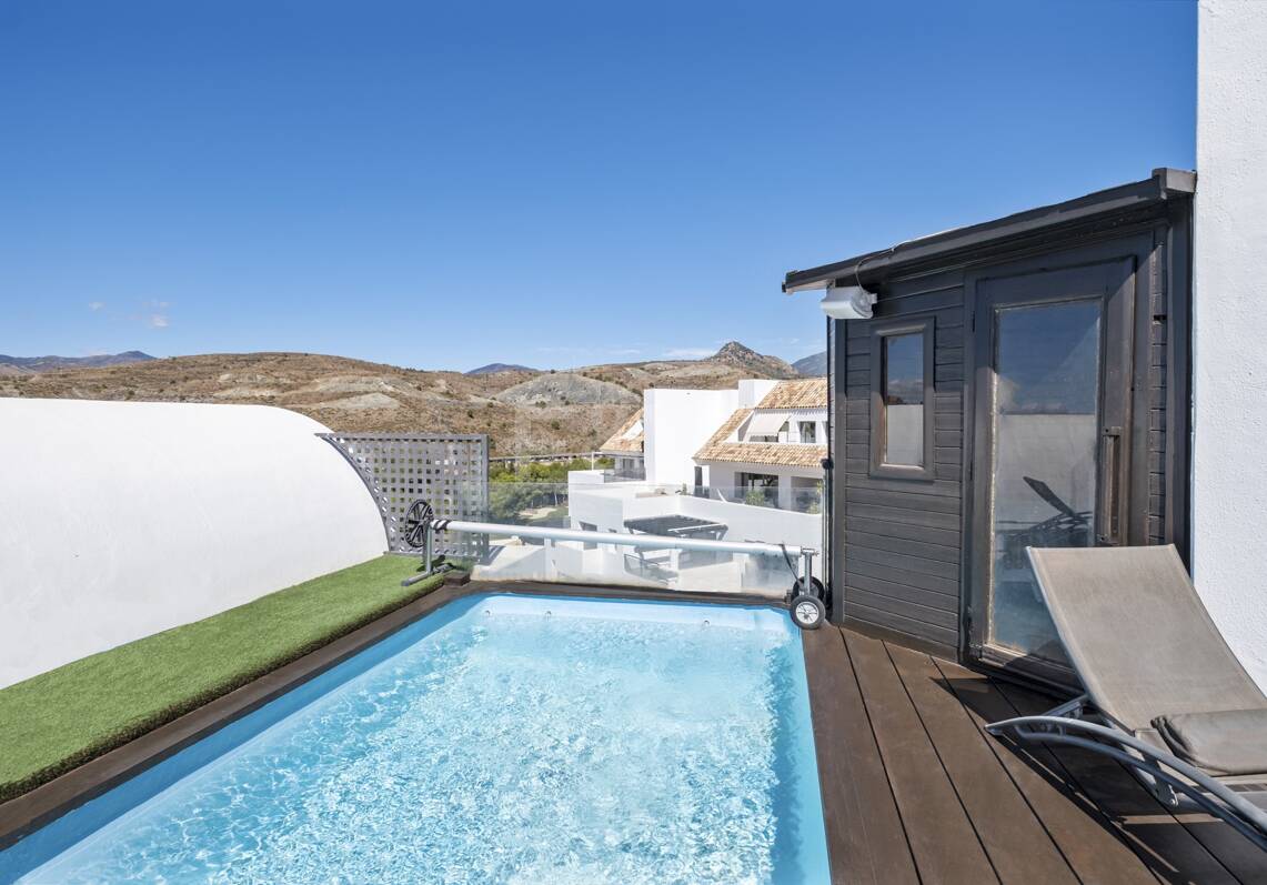 Atico duplex con piscina privada en Flamingos Golf Resort