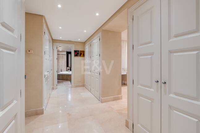 Luxury penthouse in beachfront complex Los Monteros. Minimum stay 2 months.