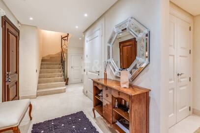 Luxury penthouse in beachfront complex Los Monteros. Minimum stay 2 months.