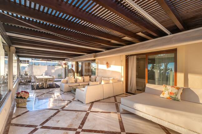 Luxury penthouse in beachfront complex Los Monteros. Minimum stay 2 months.