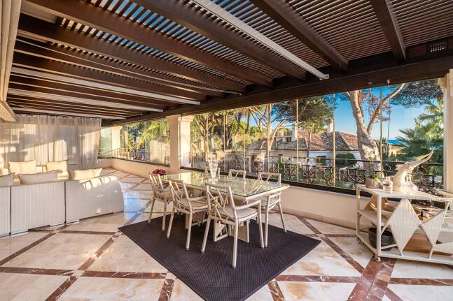 Luxury penthouse in beachfront complex Los Monteros. Minimum stay 2 months.