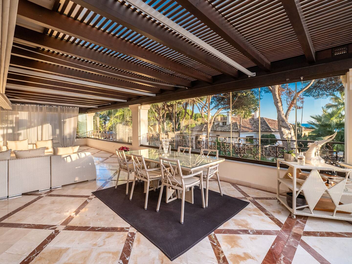 Luxury penthouse in beachfront complex Los Monteros. Minimum stay 2 months.