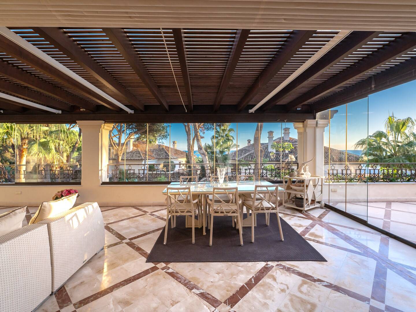 Luxury penthouse in beachfront complex Los Monteros. Minimum stay 2 months.