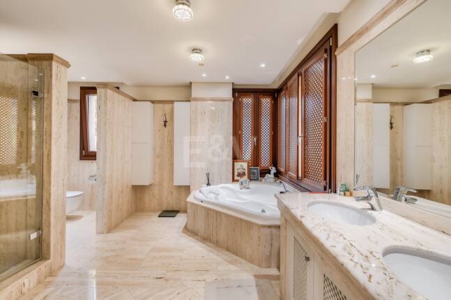 Luxury penthouse in beachfront complex Los Monteros. Minimum stay 2 months.