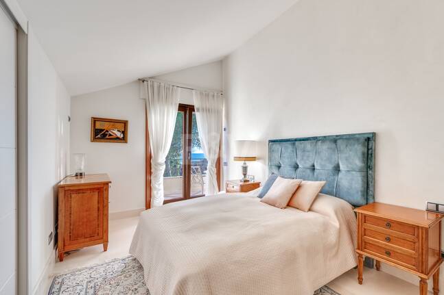 Luxury penthouse in beachfront complex Los Monteros. Minimum stay 2 months.