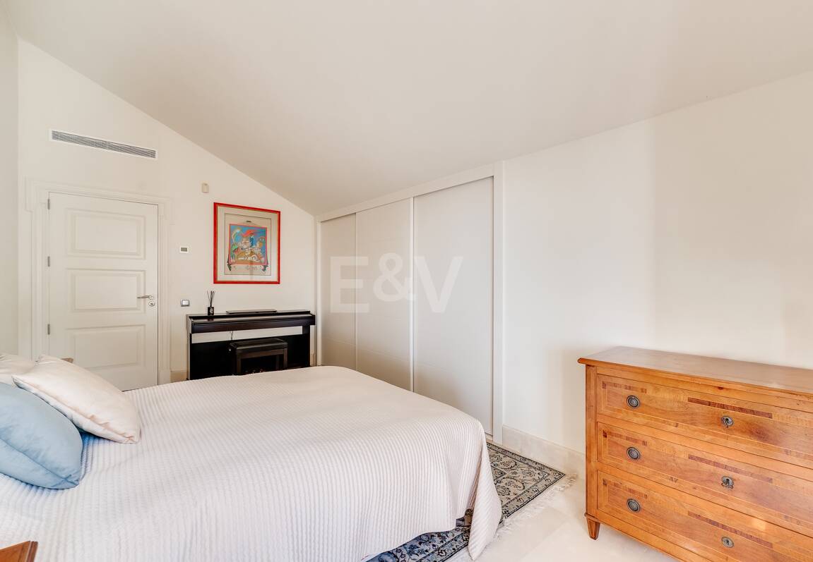 Luxury penthouse in beachfront complex Los Monteros. Minimum stay 2 months.