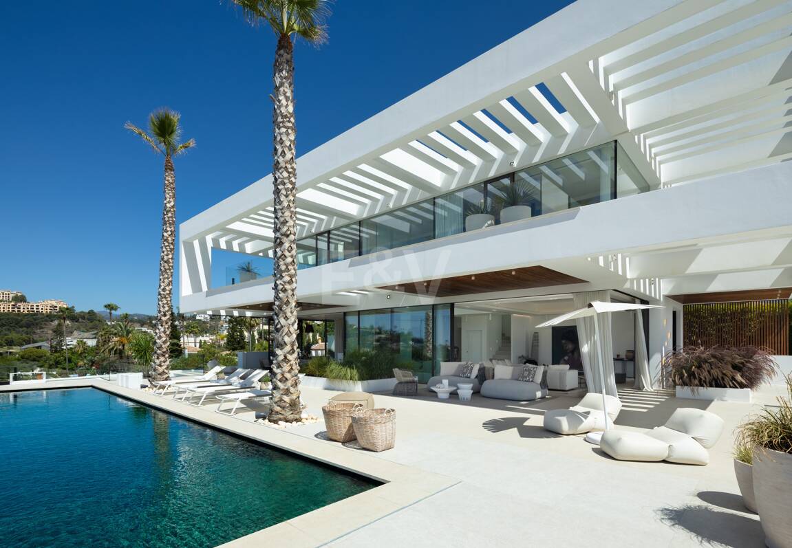 Samtida Villa med panoramautsikt och lyxiga bekvämligheter i La Quinta