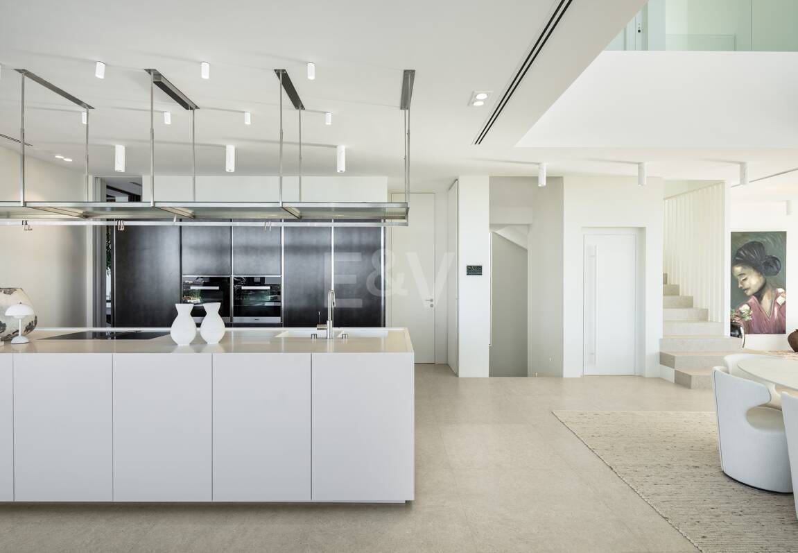 Samtida Villa med panoramautsikt och lyxiga bekvämligheter i La Quinta