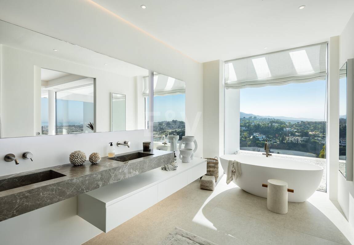 Samtida Villa med panoramautsikt och lyxiga bekvämligheter i La Quinta