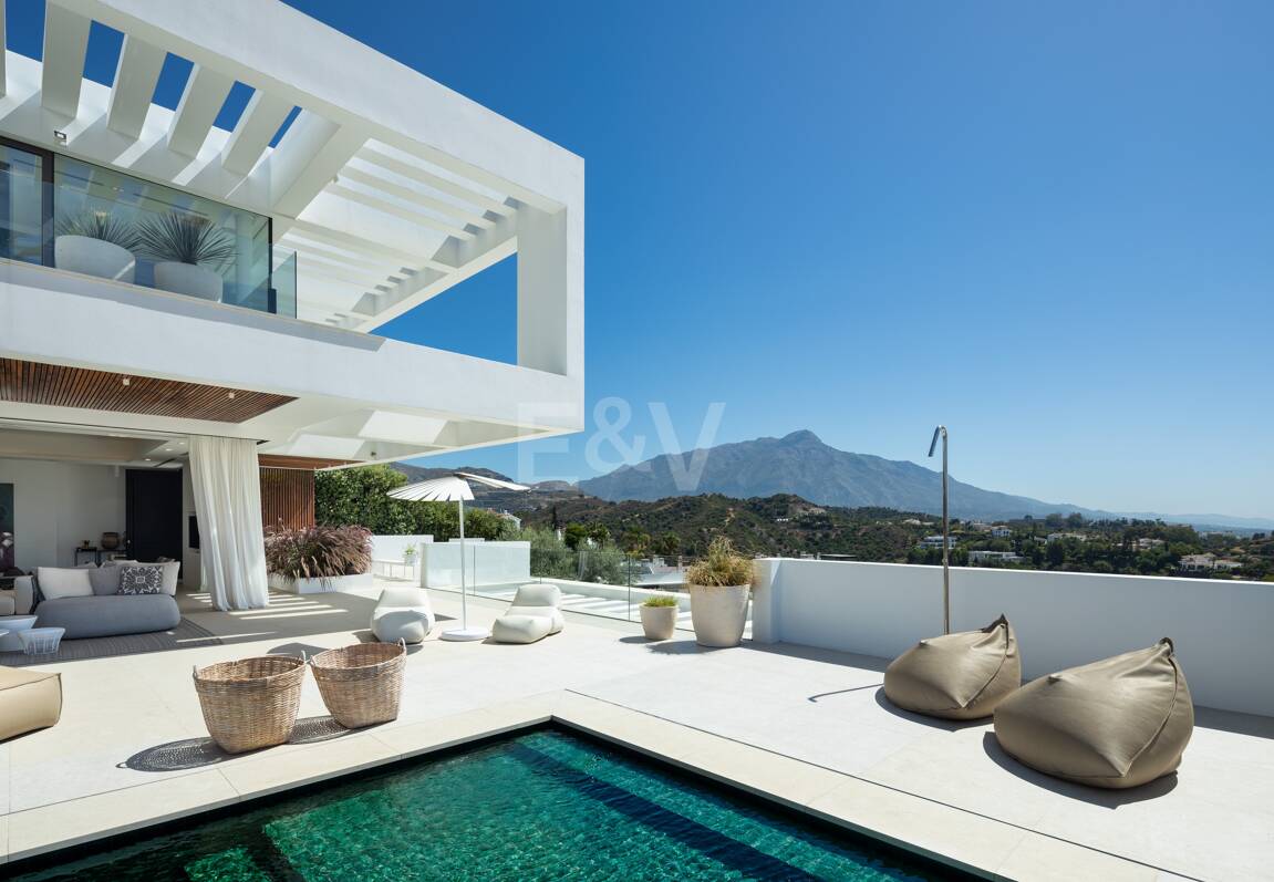 Samtida Villa med panoramautsikt och lyxiga bekvämligheter i La Quinta