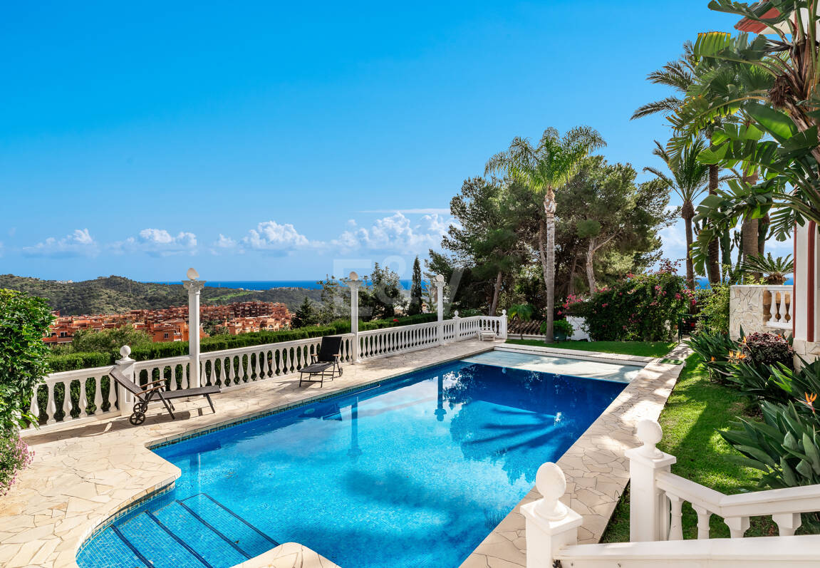 Elegant Family Villa med panoramautsikt i Hacienda Las Chapas