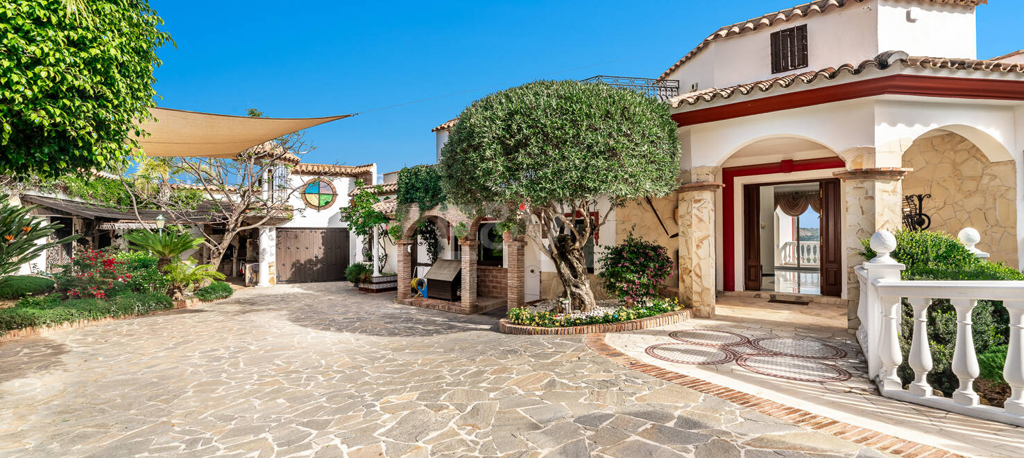 Elegant Family Villa med panoramautsikt i Hacienda Las Chapas