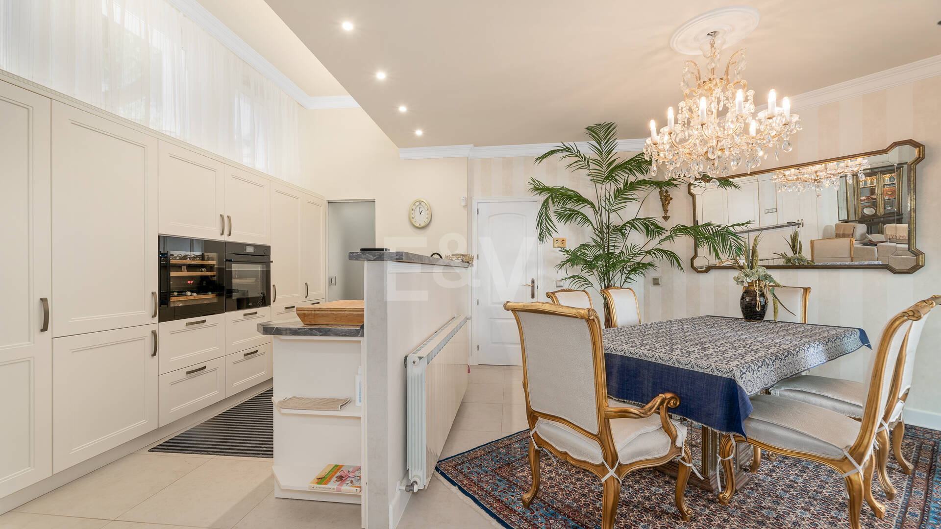 Villa de famille élégante avec vues panoramiques à Hacienda Las Chapas