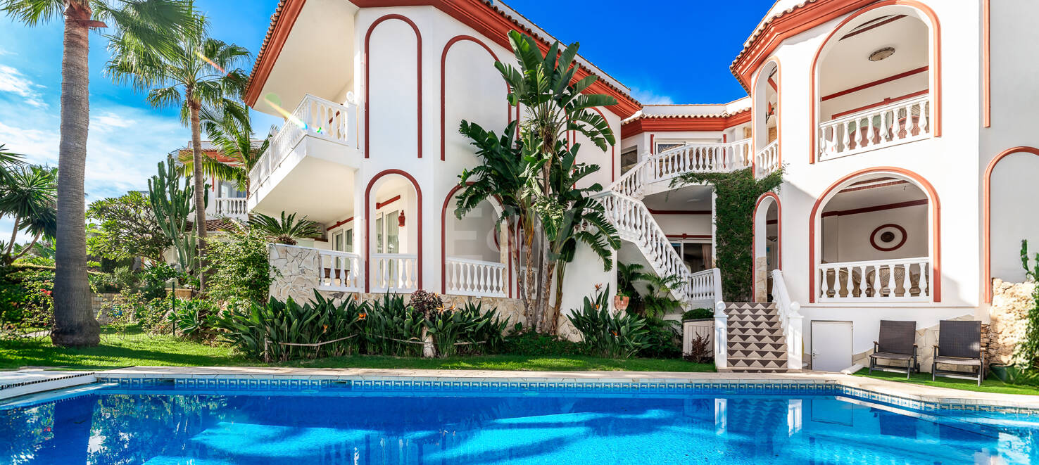 Elegant Family Villa med panoramautsikt i Hacienda Las Chapas