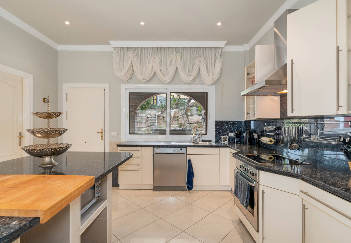 Elegant Family Villa med panoramautsikt i Hacienda Las Chapas