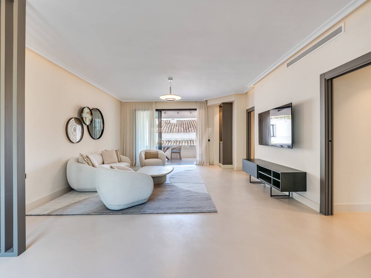 Apartamento modernizado en Puerto Banús