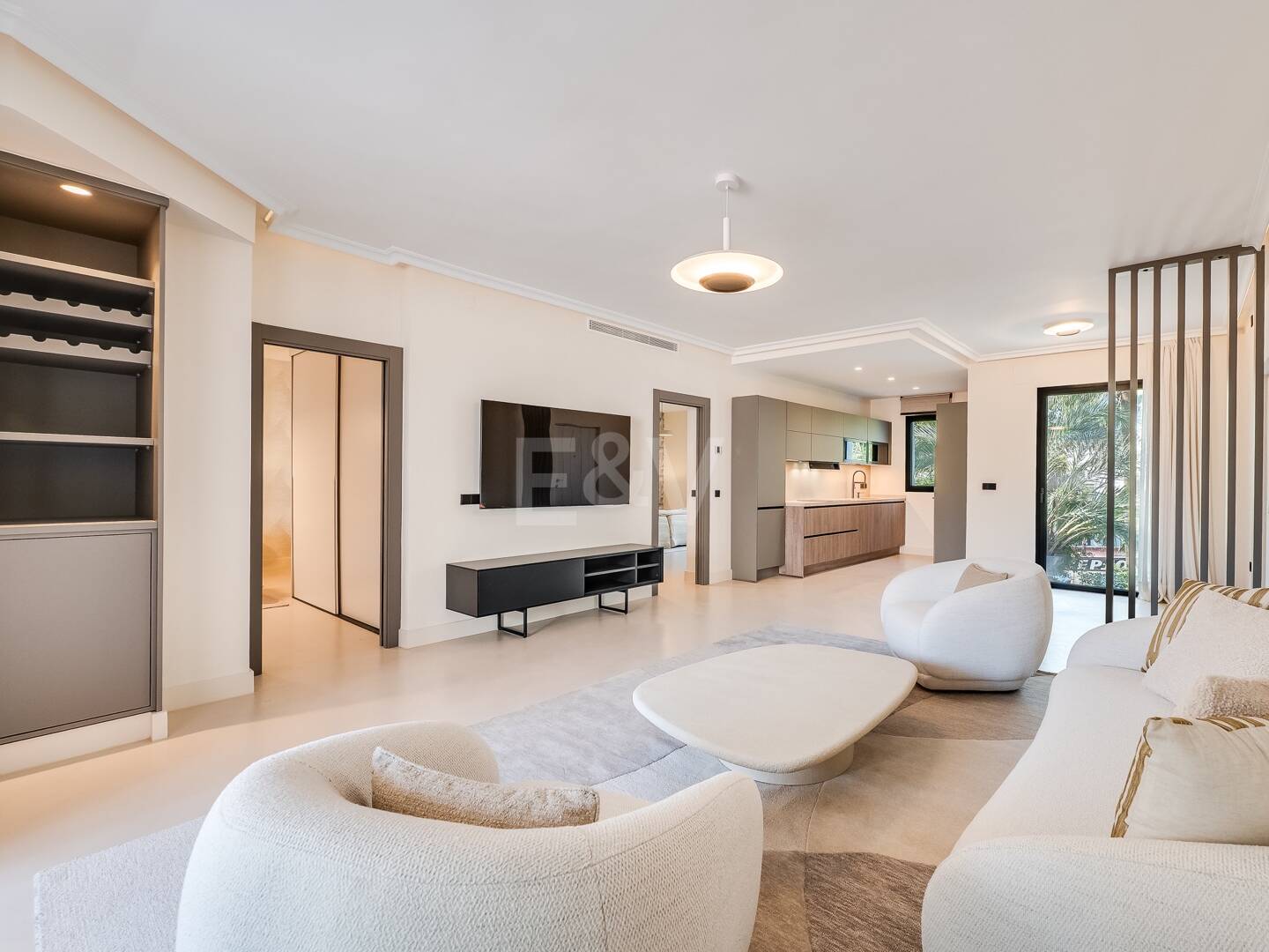 Apartamento modernizado en Puerto Banús