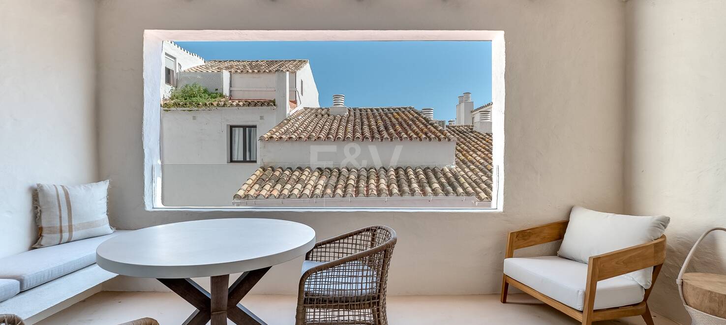 Moderniserad Portside Lägenhet i Puerto Banús