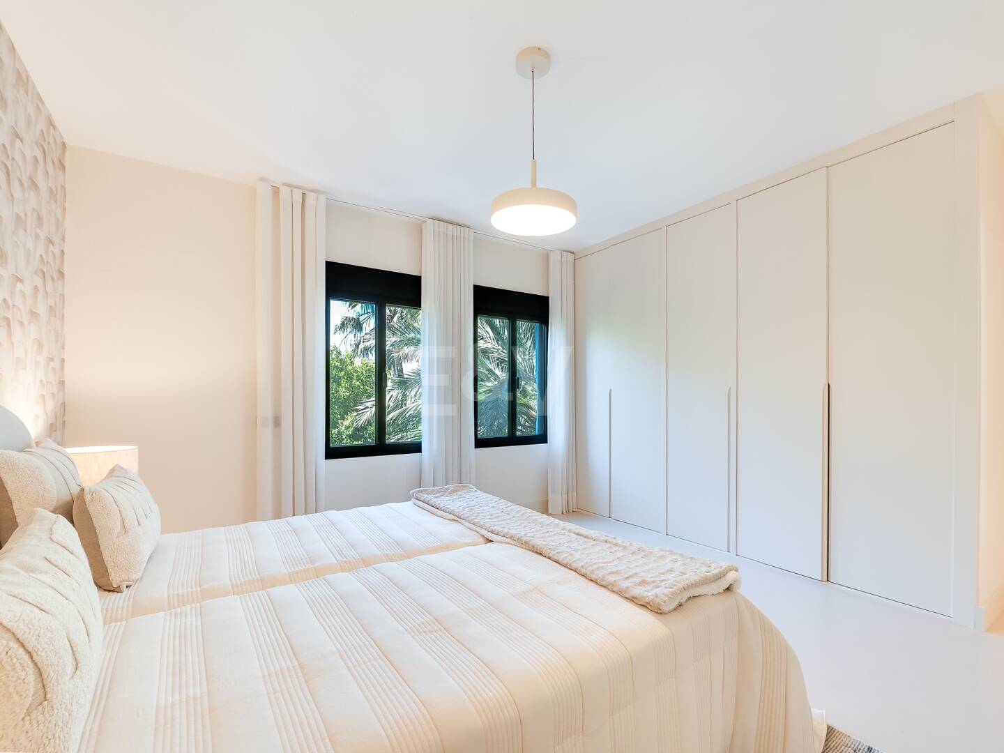 Apartamento modernizado en Puerto Banús