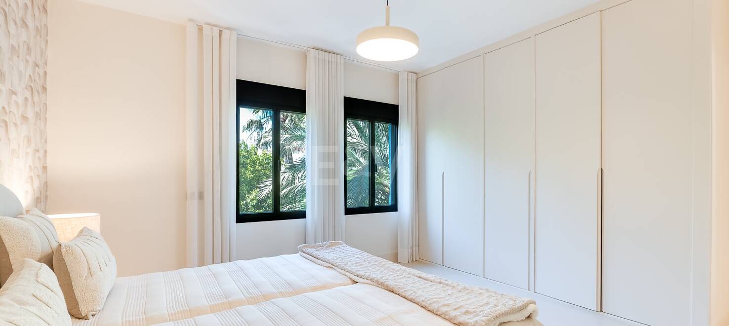 Moderniserad Portside Lägenhet i Puerto Banús
