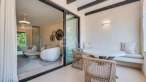 Apartamento modernizado en Puerto Banús