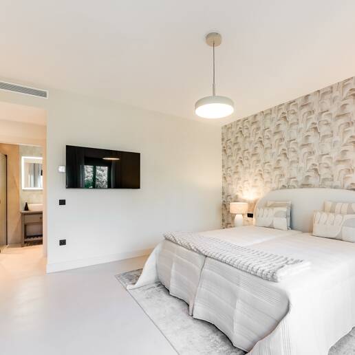 Moderniserad Portside Lägenhet i Puerto Banús