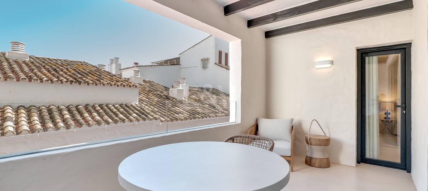 Moderniserad Portside Lägenhet i Puerto Banús