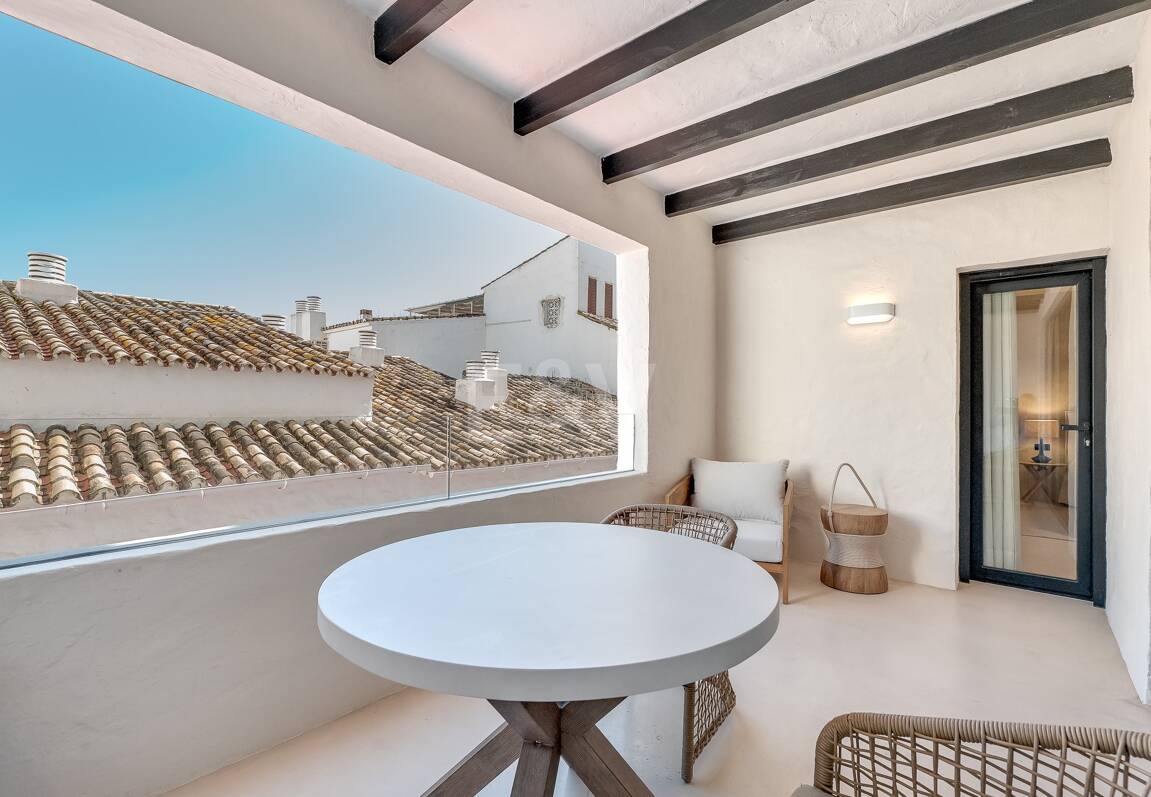 Moderniserad Portside Lägenhet i Puerto Banús