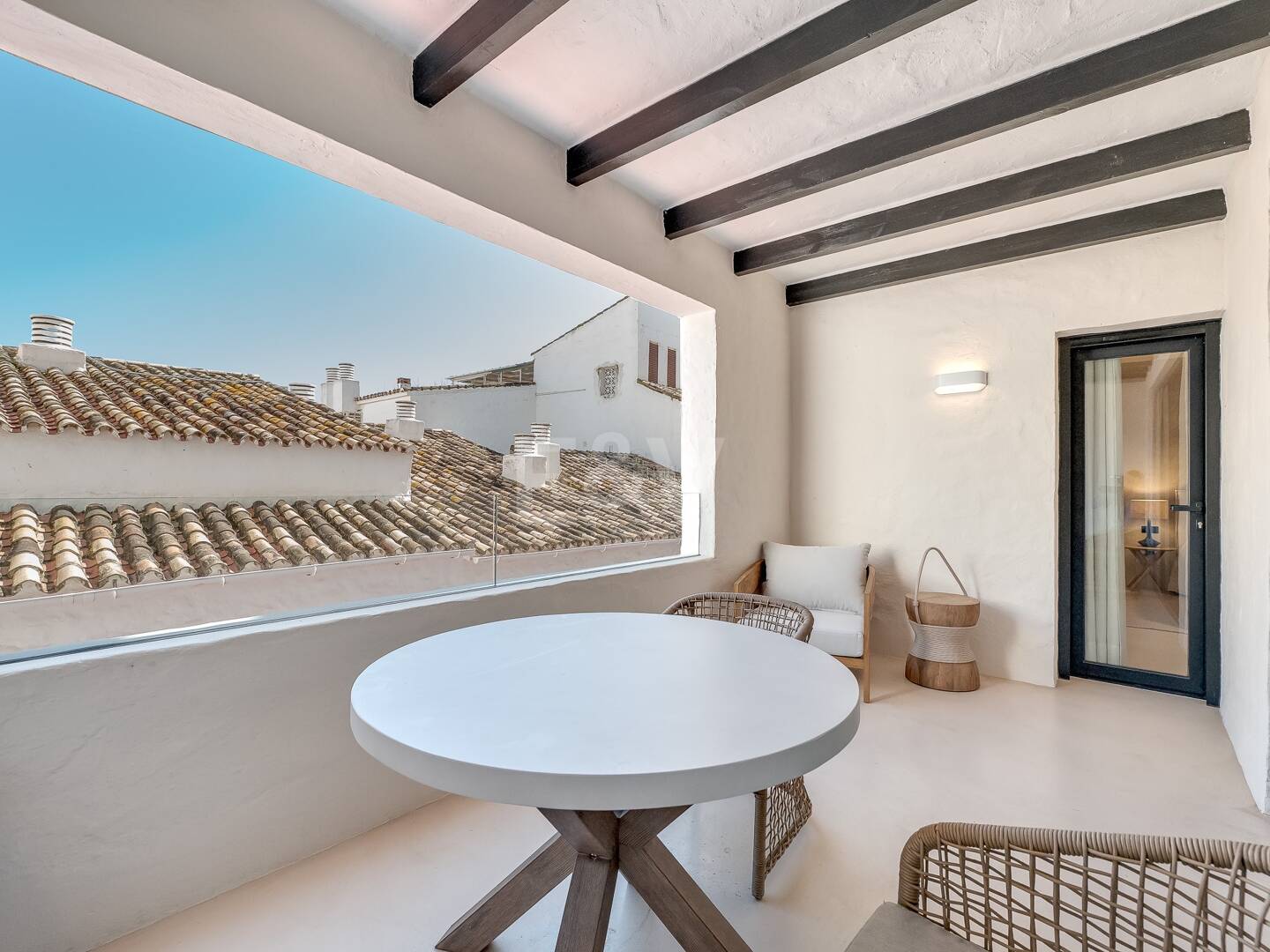 Apartamento modernizado en Puerto Banús