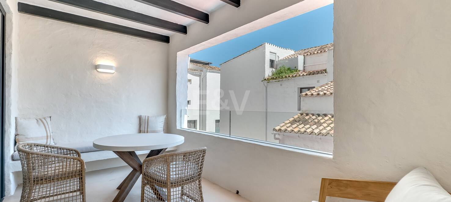 Moderniserad Portside Lägenhet i Puerto Banús