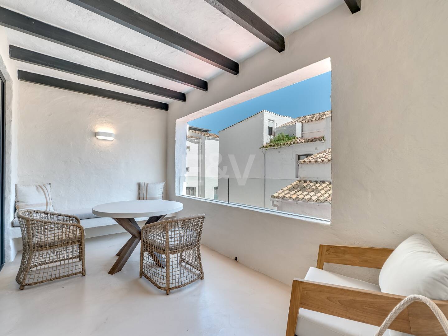 Apartamento modernizado en Puerto Banús