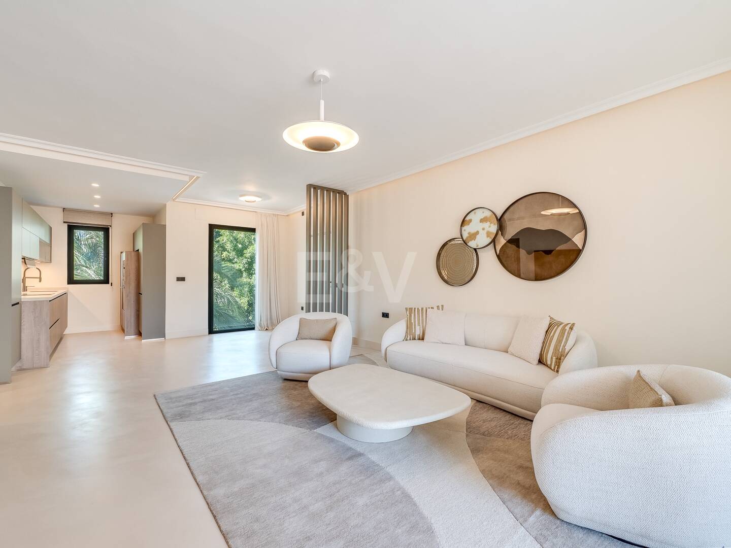 Apartamento modernizado en Puerto Banús