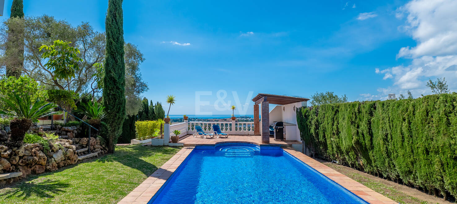 Prime Villa to Redesign with Spectacular Sea and Mountain Vistas