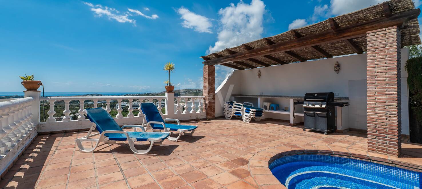 Prime Villa to Redesign with Spectacular Sea and Mountain Vistas