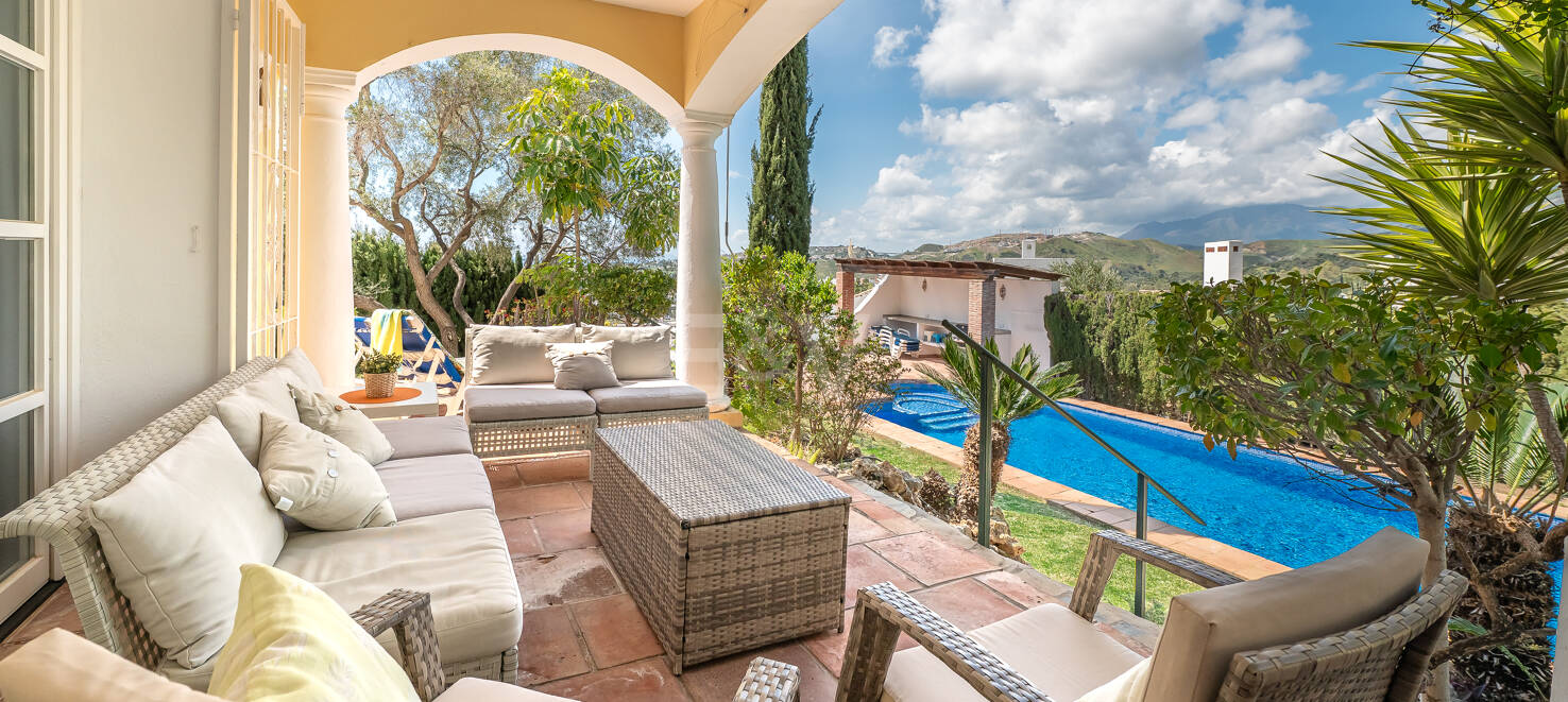 Prime Villa to Redesign with Spectacular Sea and Mountain Vistas