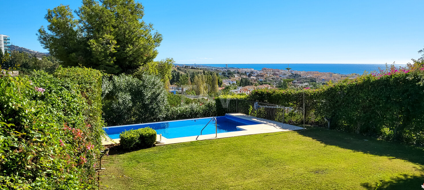 Elegant Villa med hisnande utsikt i Xarblanca, Marbella