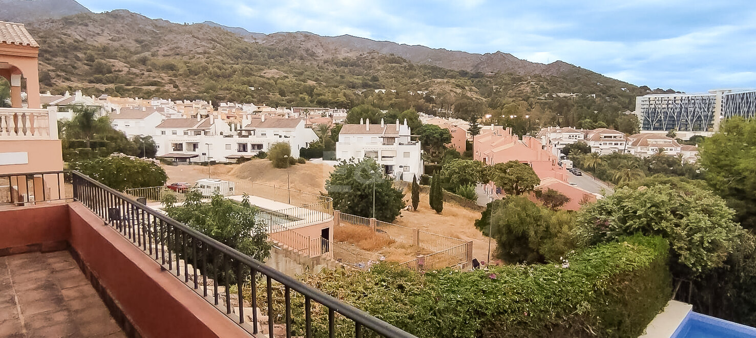 Elegant Villa med hisnande utsikt i Xarblanca, Marbella