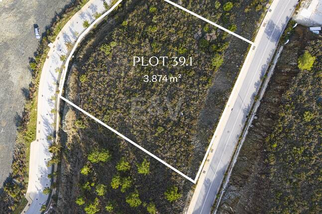 Beeindruckendes Grundstück in erstklassiger Lage, fußläufig zum Resortbereich