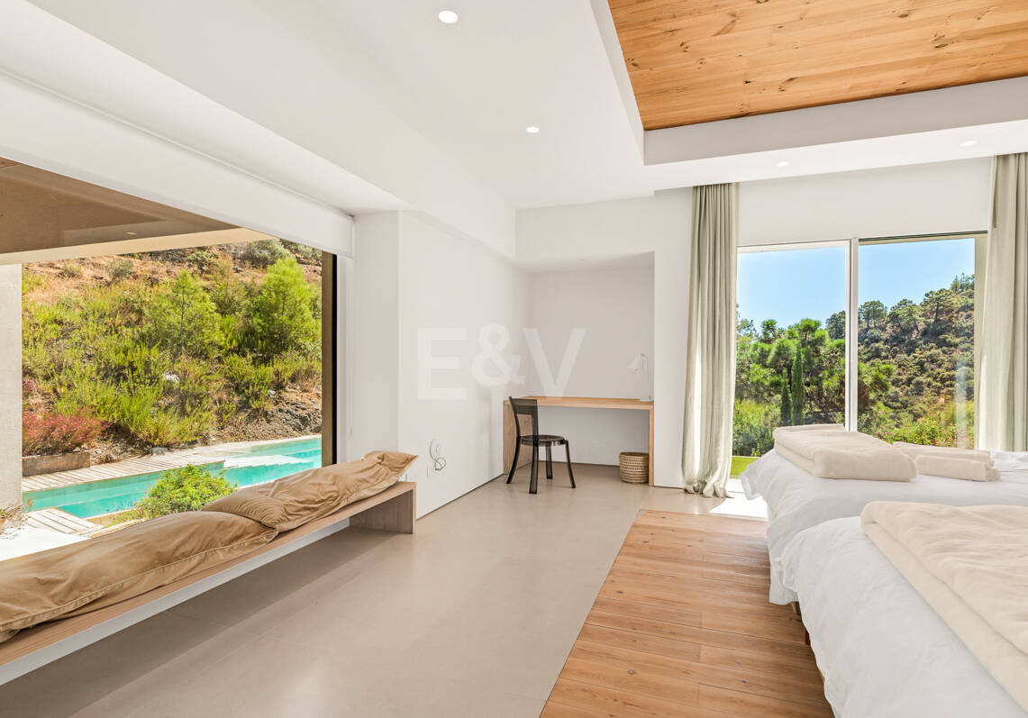 Luxurious Tranquil Retreat in El Madroñal