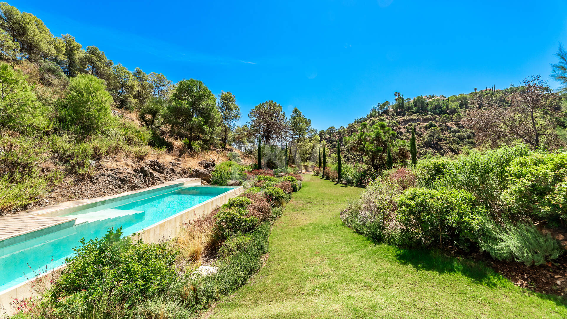 Lyxig lugn reträtt i El Madroñal