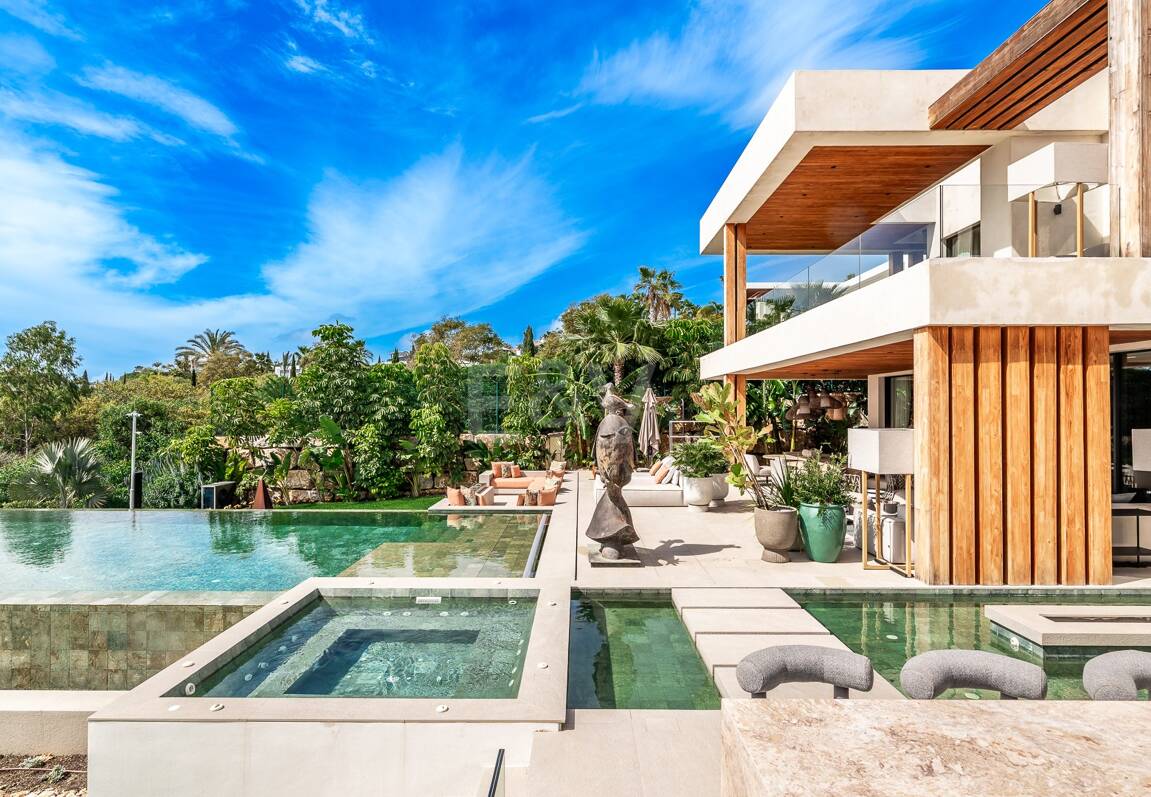 Spektakulär villa i Los Flamingos med panoramautsikt över havet